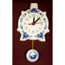 Kulacs alakú ingás óra