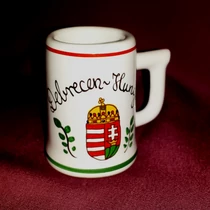 Füles pálinkás pohárka címeres vagy egyéb emblémás 2 cl