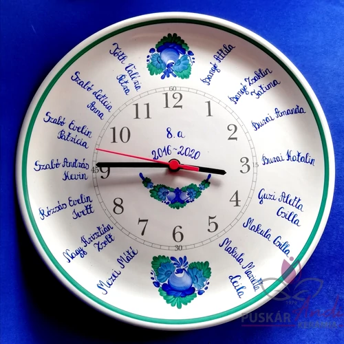 Fali tányér óra /Ø31 cm/  iskolai ballagásra, osztálynévsorral /1-19 név/