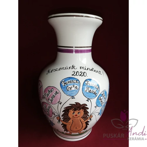 Sünis váza óvodai ballagásra, csoportnévsorral a lufikban /12-15 név/  /24 cm/