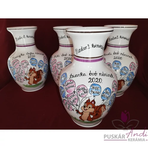 Mókusos váza óvodai ballagásra, csoportnévsorral a lufikban /12-15 név/  /24 cm/