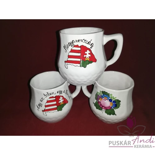 Retró bögre emblémás  4 dl