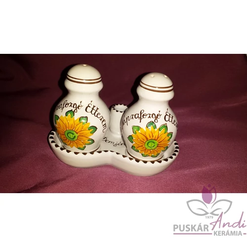 Egyedi feliratozású sószórók és tányérok