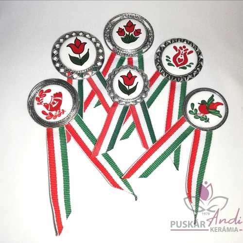 Kézi festésű kokárdáink