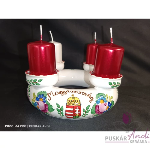Adventi koszorú a magyar címerrel /4 db gyertyával/