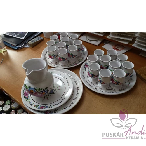 Mándi Református Egyházközség úrasztali kerámiák