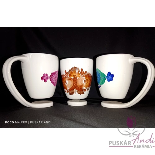 Lebegő bögre virágmintával 3dl